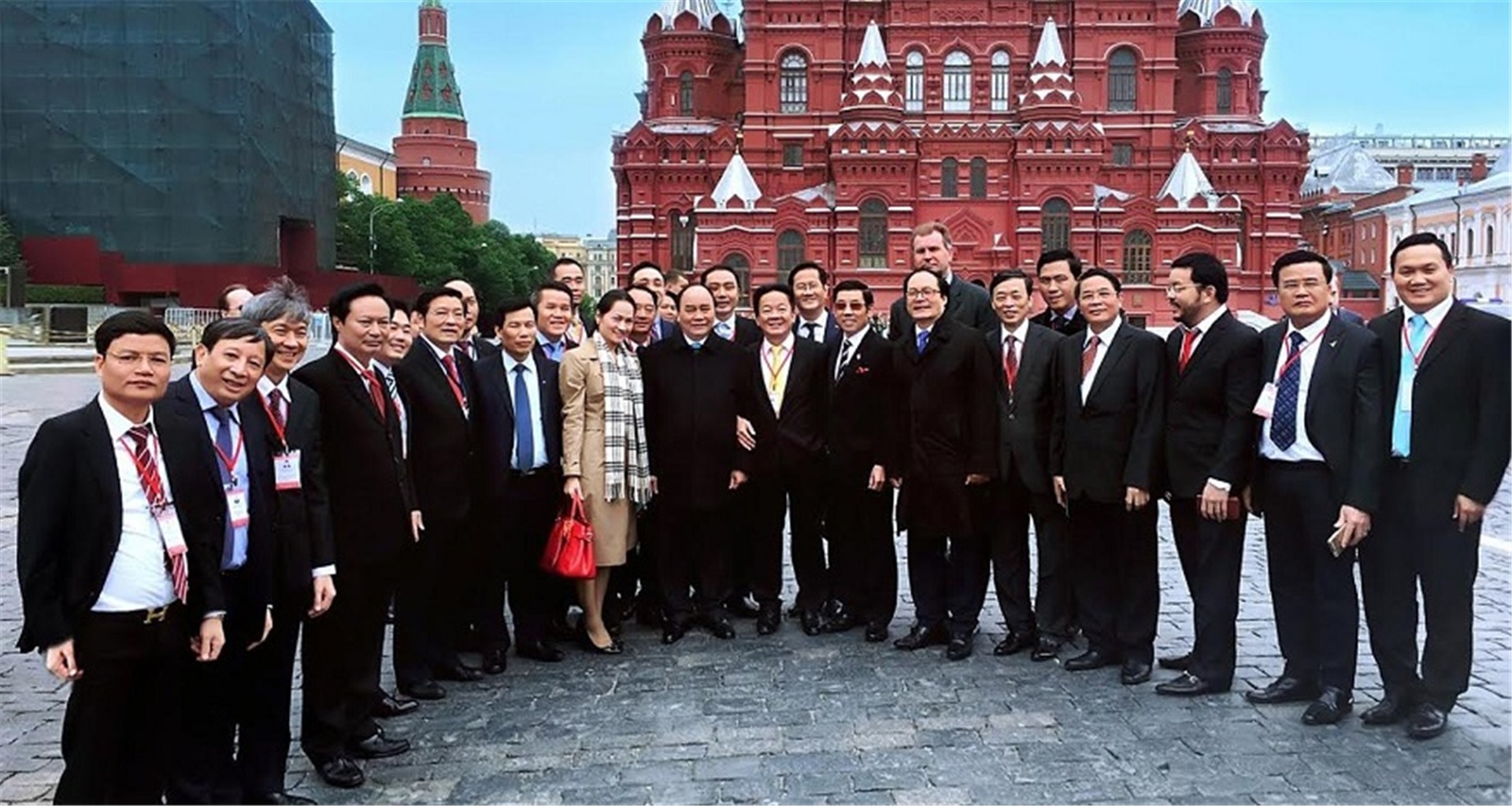 Đoàn doanh nghiệp Việt Nam tháp tùng thủ tướng Nguyễn Xuân Phúc sang thăm Nga